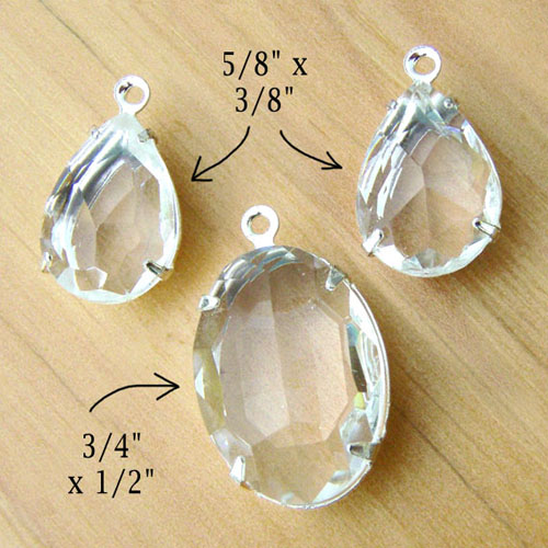 clear glass pendant and earring jewels set at Weekendjewelry1 on Etsy