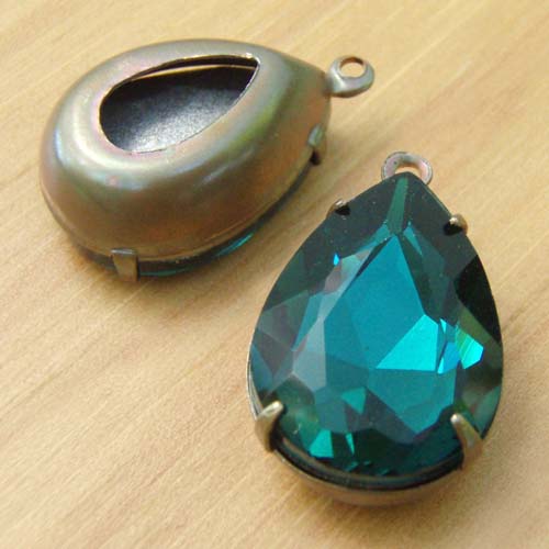 Teal Green Vintage Glass Jewels