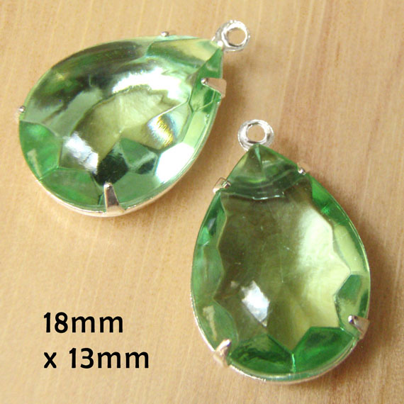 peridot green vintage glass teardrops measure 18x13mm
