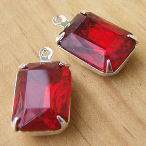 Ruby Vintage Glass Rhinestone Jewels - Octagons