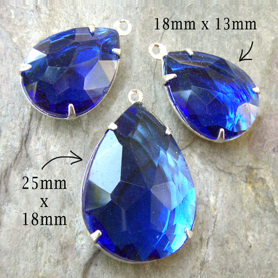 sapphrie blue glass teardrop jewels - pendant and earrings set