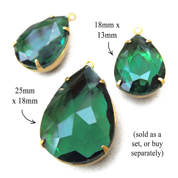 sheer emerald green glass teardrop pendant and earring jewels